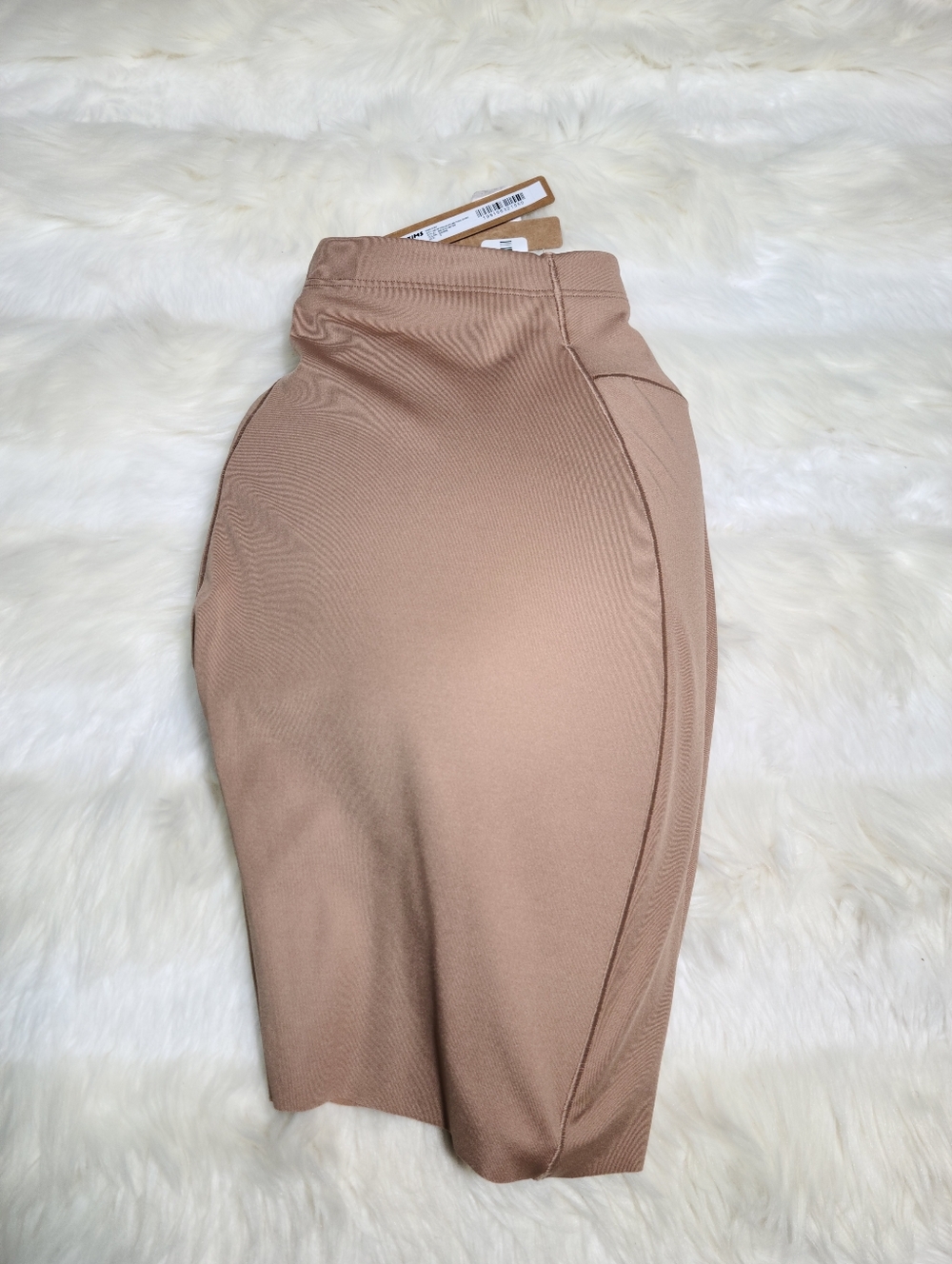 SKIMS Body Butt And Hip Enhancing Mid Thigh Short Tan Sienna Women Small NEW - Picture 3 of 8